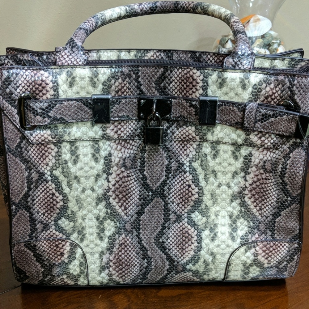 Justfab tote